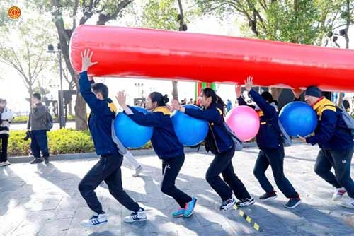 圖片2.jpg 2023年青浦職工嘉年華活動(dòng)圓滿(mǎn)結(jié)束 上海創(chuàng)力集團(tuán)職工代表隊(duì)榮獲團(tuán)體優(yōu)勝獎(jiǎng)(圖2)