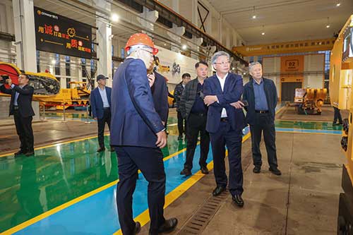 【開(kāi)放合作 共享未來(lái)】上海創(chuàng)力集團(tuán)院士工作站等揭牌儀式圓滿結(jié)束(圖17) 【開(kāi)放合作 共享未來(lái)】上海創(chuàng)力集團(tuán)院士工作站等揭牌儀式圓滿結(jié)束(圖17)