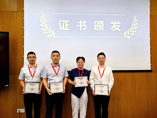 證書頒發.jpg 問道華為,聚力前行!創力集團求索管理優化之路(圖12)