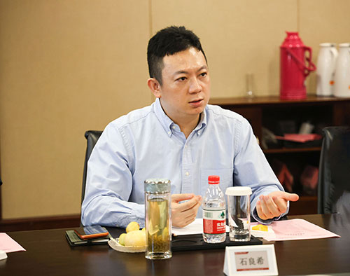 中國工程院院士謝和平一行蒞臨創力集團考察指導(圖5) 中國工程院院士謝和平一行蒞臨創力集團考察指導(圖5)